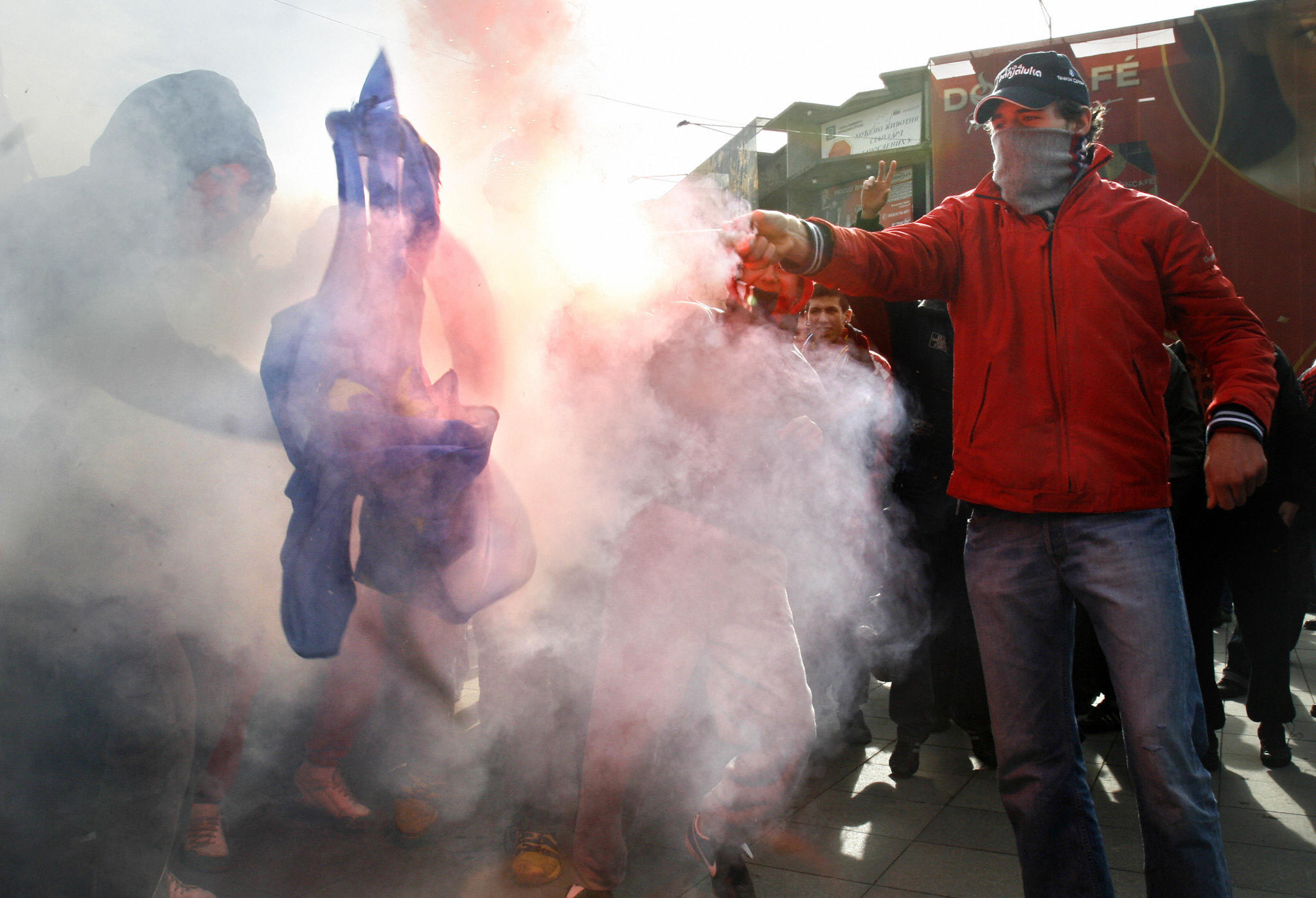 Bosnian Serbs demonstrate in the western Bosnian town of Banja Luka on Feb. 18, 2008, in support of Serbs living in the Serbian regions of Kosovo.