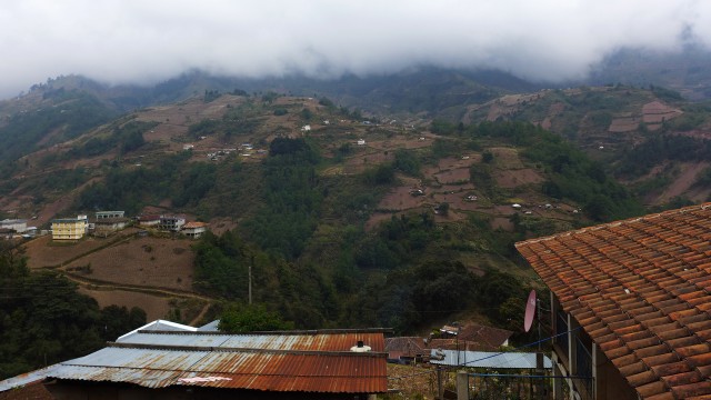 The Sierra de los Cuchumatanes helped shelter the people of modern-day Huehuetenango from Spanish conquistadores, preserving the Mayan cultural influences that still can be found in the department's isolated villages. 