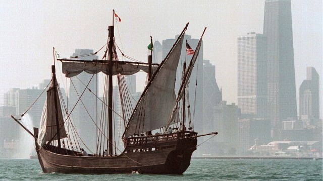 A picture of the Nina -- a 72-foot, three-masted replica of a 15th century caravel ship -- sailing into Chicago's Navy Pier